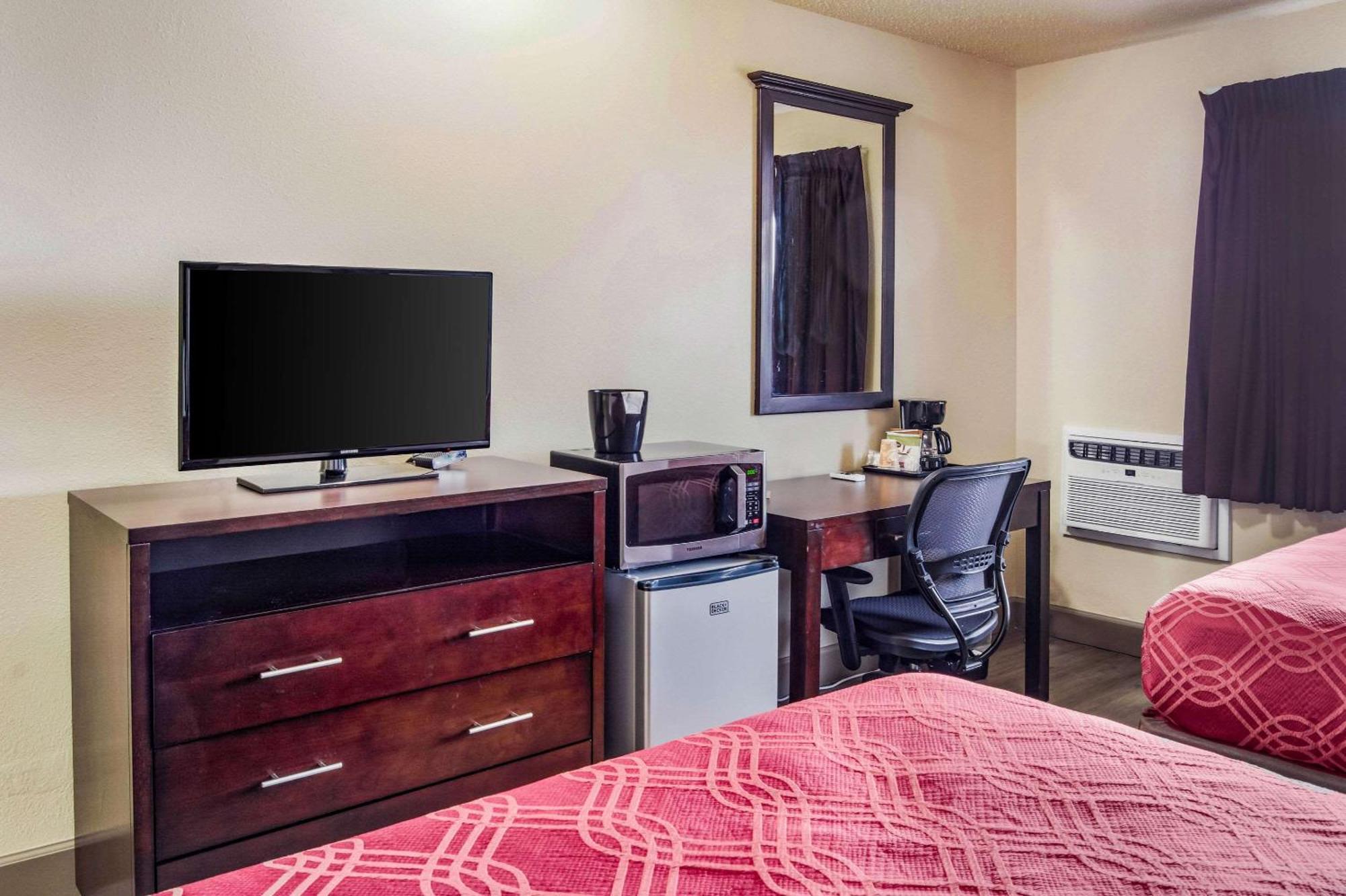 Econo Lodge Newport Kulesi Dış mekan fotoğraf
